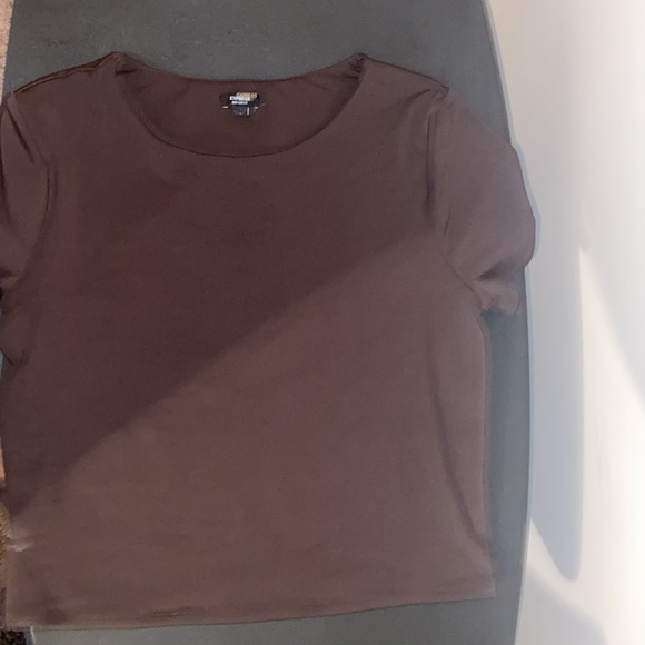 Express Body Contour Crop Top (set of 2) - Picture 5 of 7